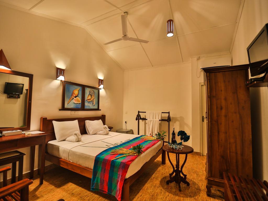 Hotel Thejan 4*