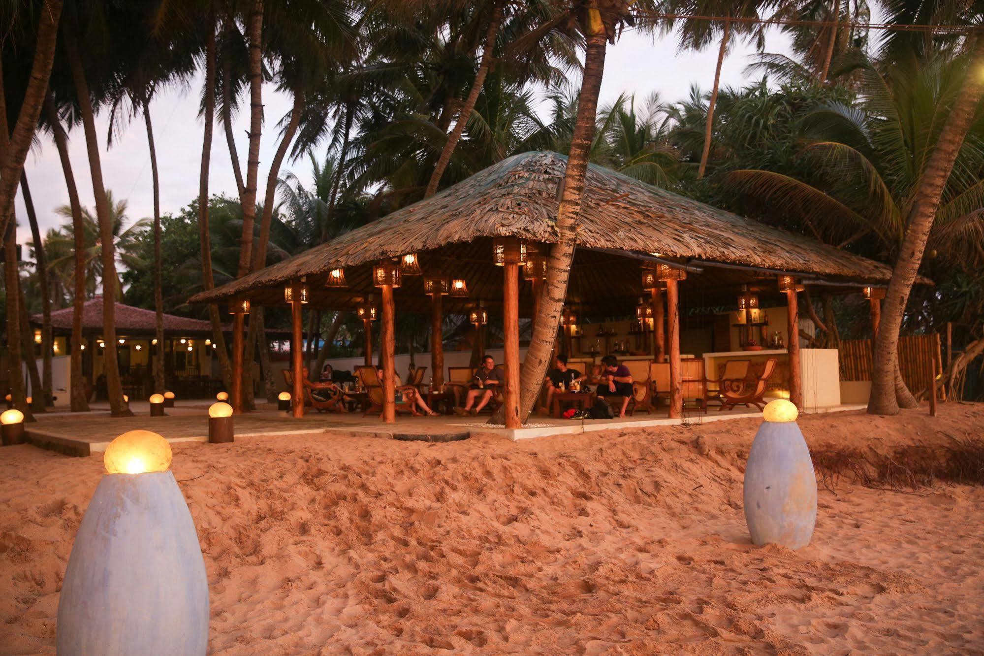 Thejan Hotel Induruwa